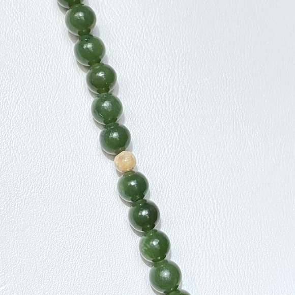 Stunning JADE & Ocean Jasper Pendant Reversible Necklace - Picture 4 of 6